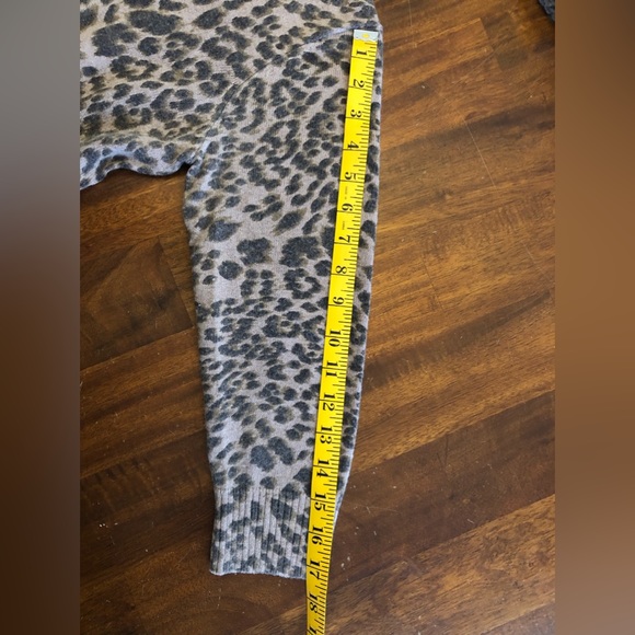 Leopard Print Cardigan - small - Picture 4 of 10